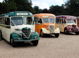 Vintage bus for weddings in Farnham